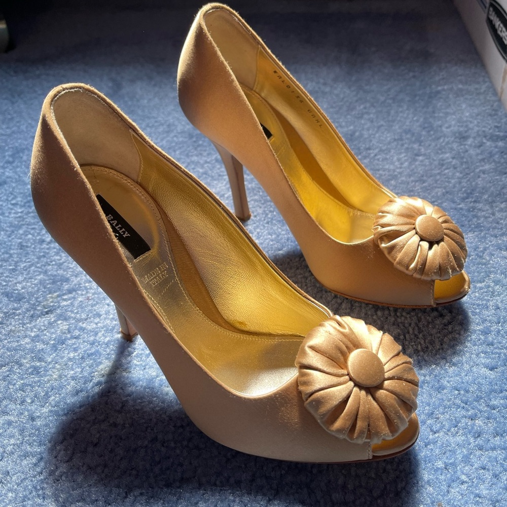 Champagne Open Toe Pumps - Only Worn Once!